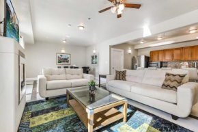 Spacious and Fully Furnished Condo Near St. Charles